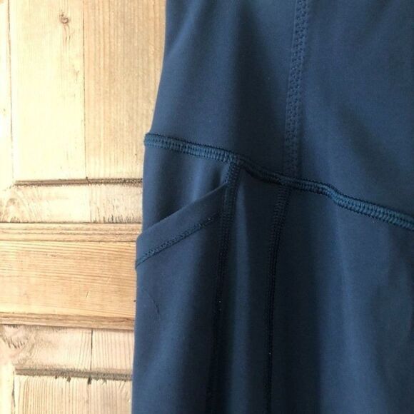 Lululemon Size 4 Jewel Tone Blue Leggings‎ Athletic Side Leg Pockets Gym FLAWED - Picture 6 of 9